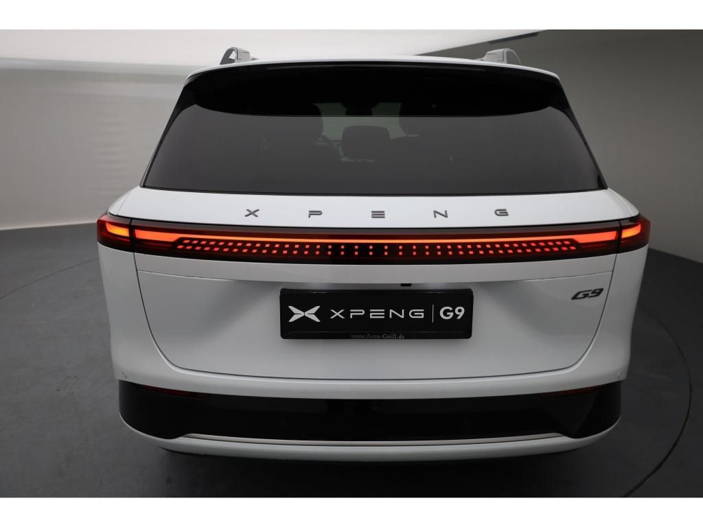 XPENG G9