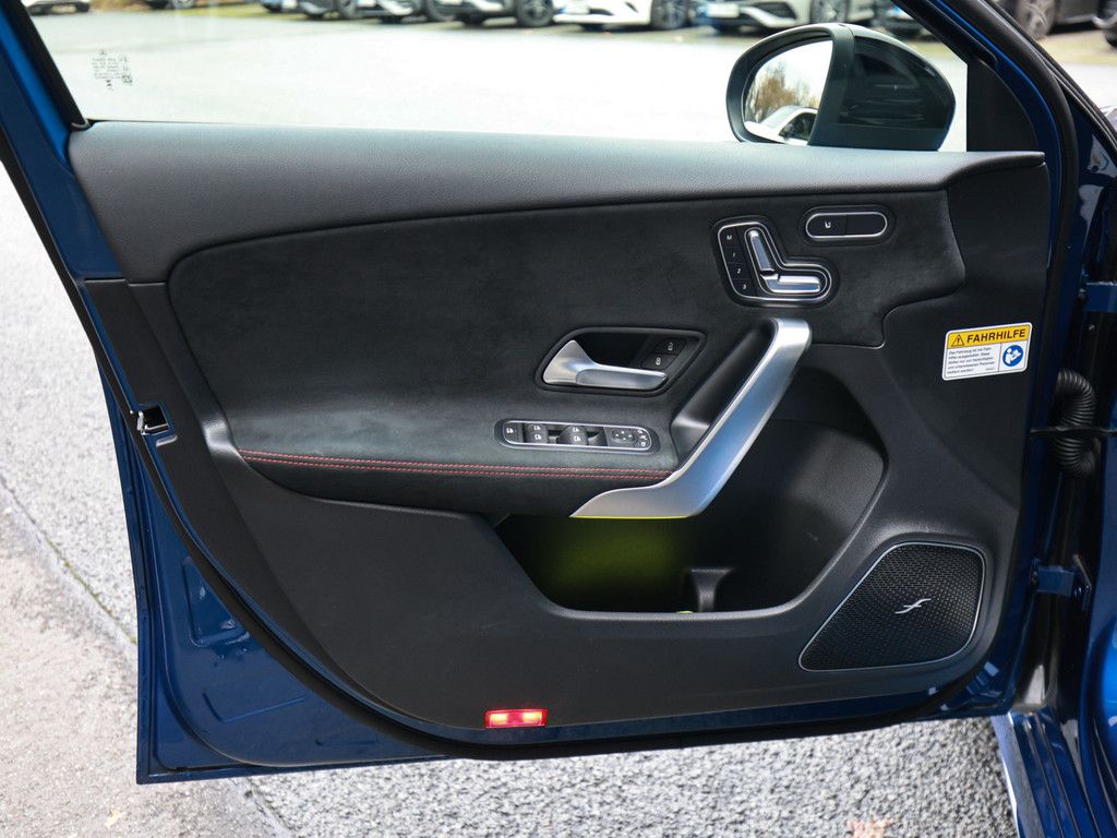 Mercedes-Benz A 250 2024