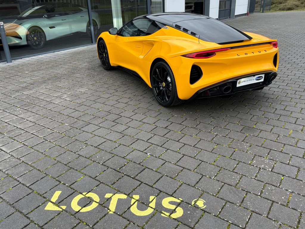 Lotus Emira