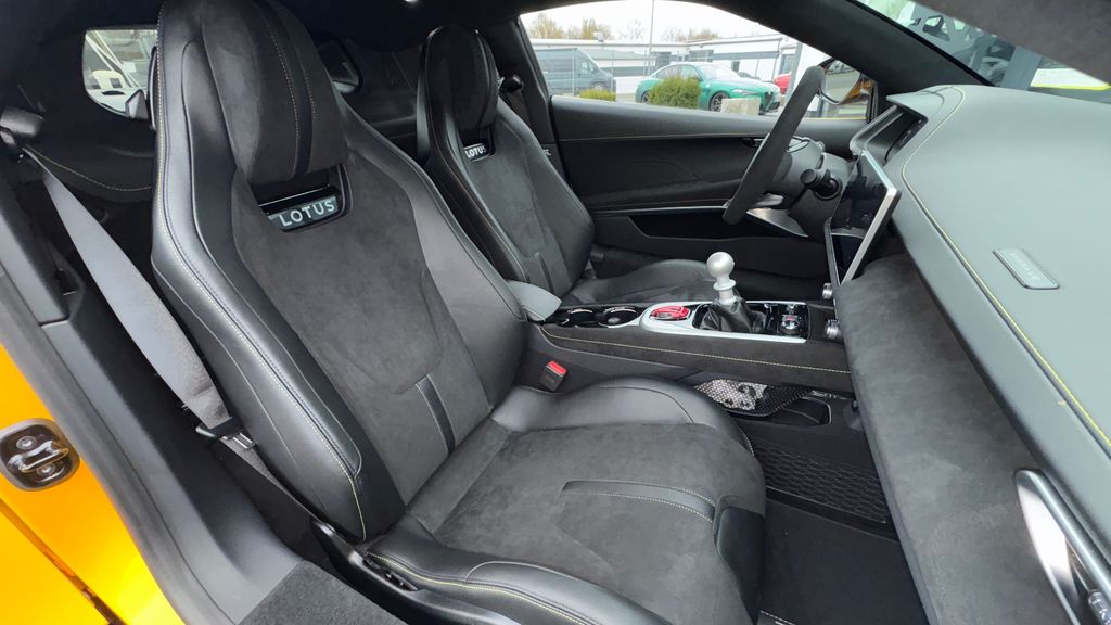 Lotus Emira