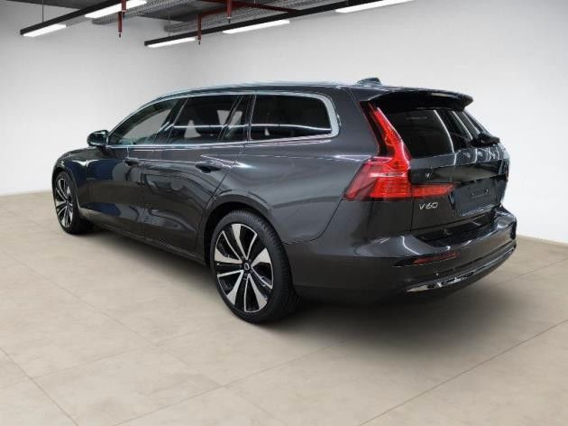 Volvo V60 2023