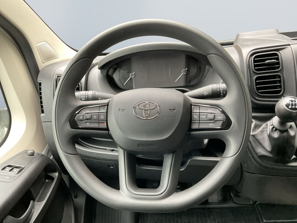 Toyota Proace Max 2025