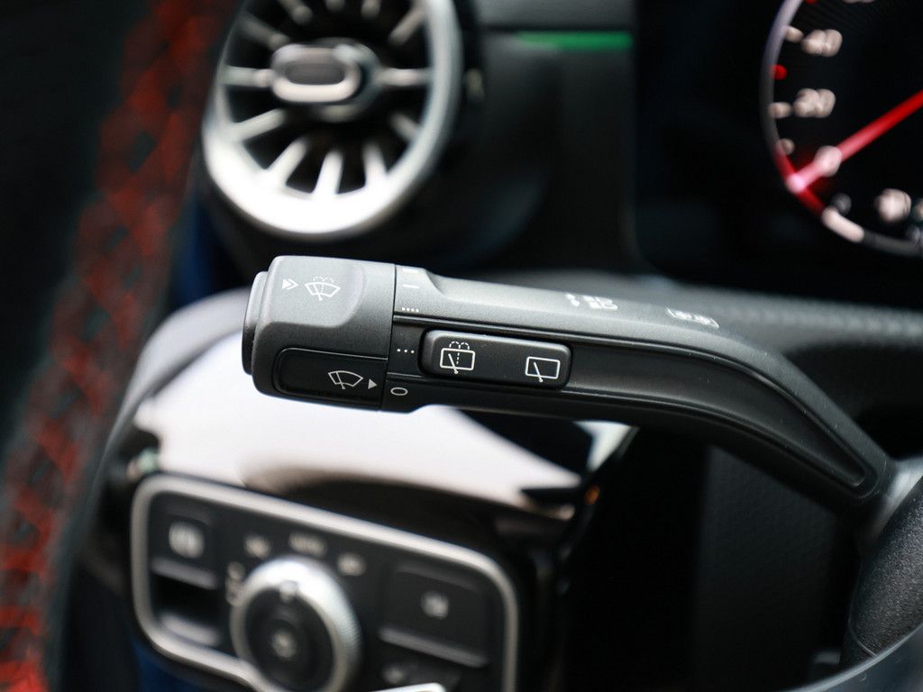 Mercedes-Benz A 250 2024