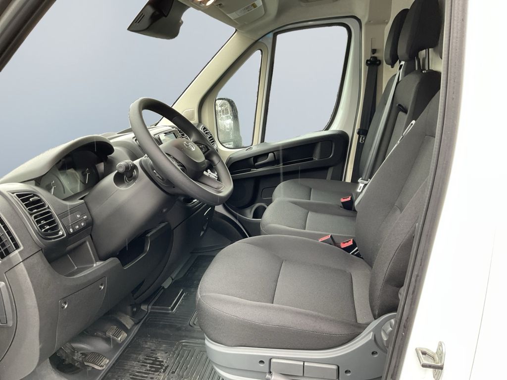 Toyota Proace Max 2025