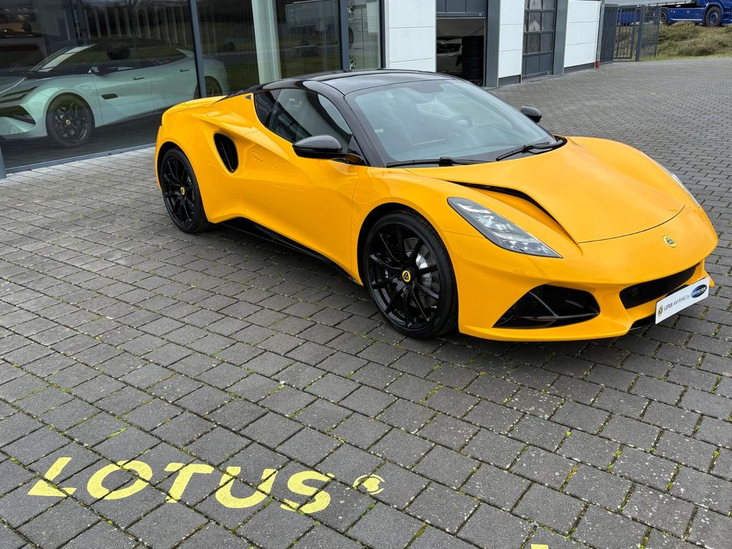 Lotus Emira
