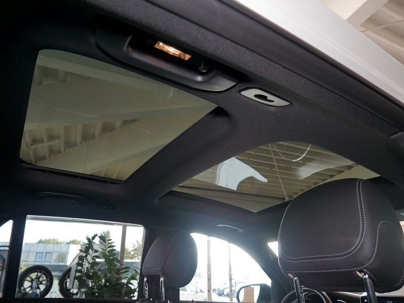 Mercedes-Benz GLC 300 2022