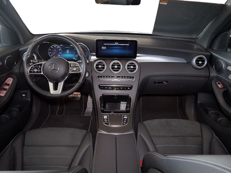 Mercedes-Benz GLC 300 2022