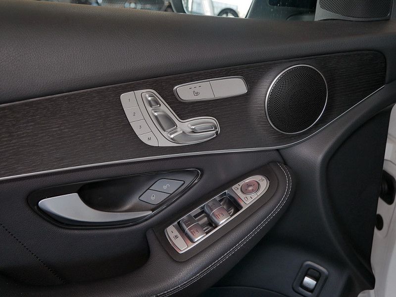 Mercedes-Benz GLC 300 2022