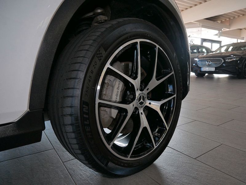 Mercedes-Benz GLC 300 2022