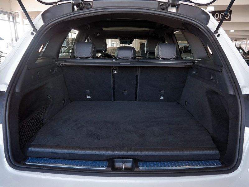 Mercedes-Benz GLC 300 2022