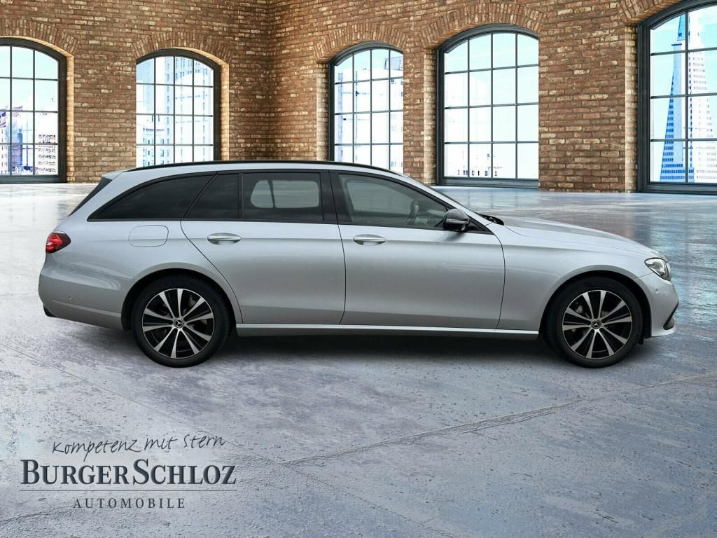 Mercedes-Benz E 300 2022