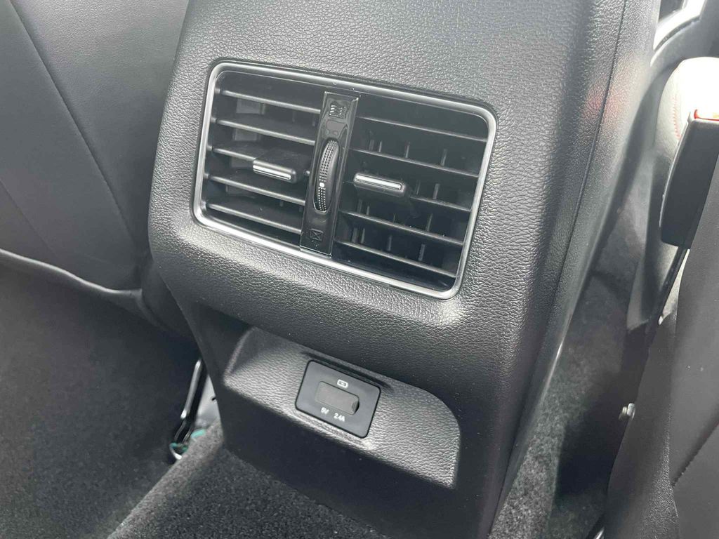 JAC 8 Pro