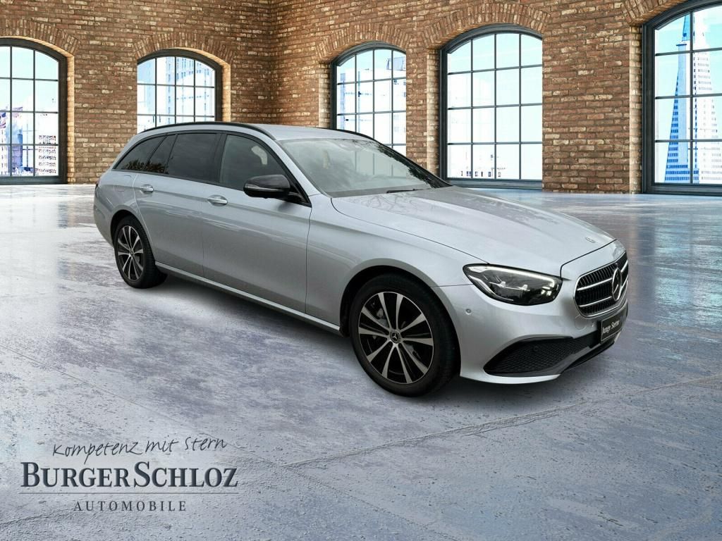 Mercedes-Benz E 300 2022