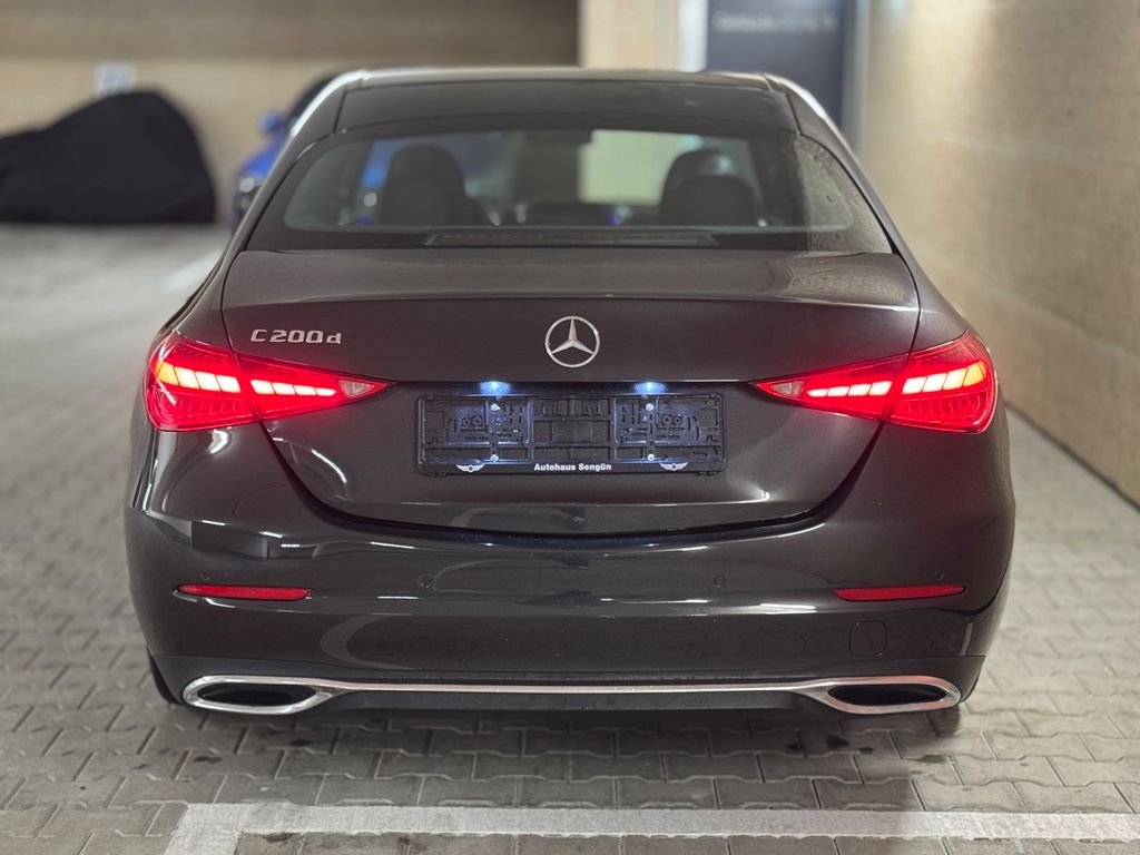 Mercedes-Benz C 200 2024