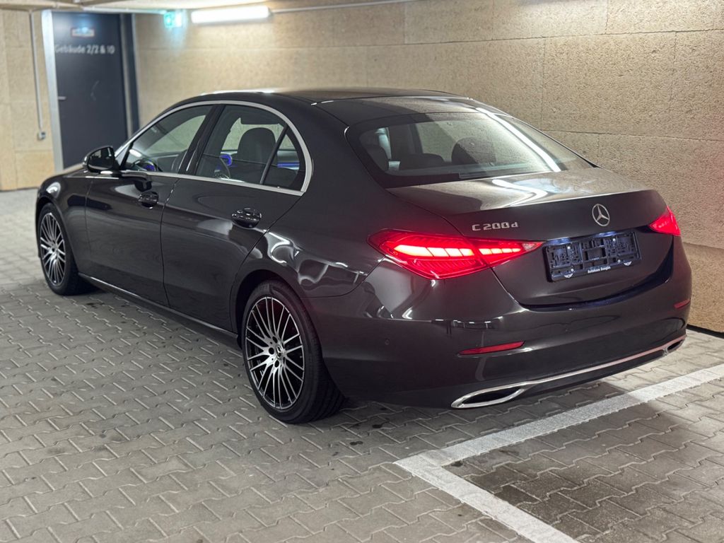 Mercedes-Benz C 200 2024