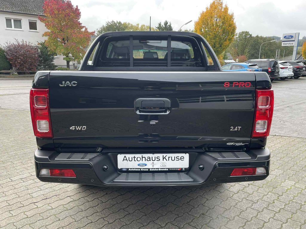 JAC 8 Pro