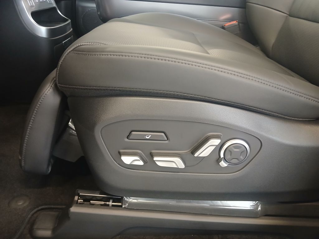 Hyundai IONIQ 9 2025