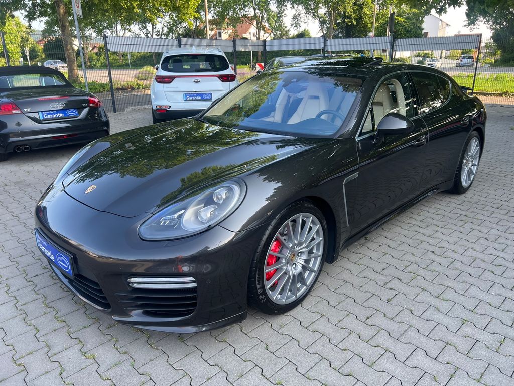 Porsche Panamera 2015