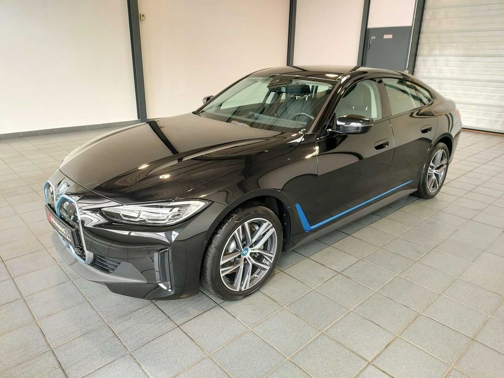 BMW i4 2023