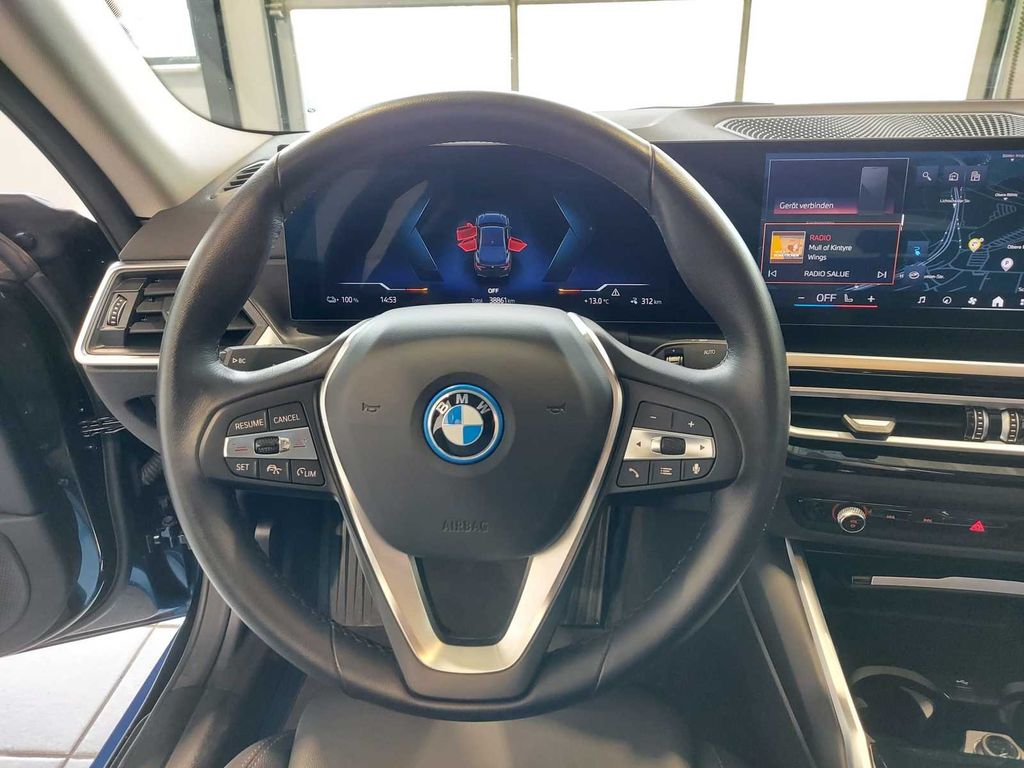BMW i4 2023