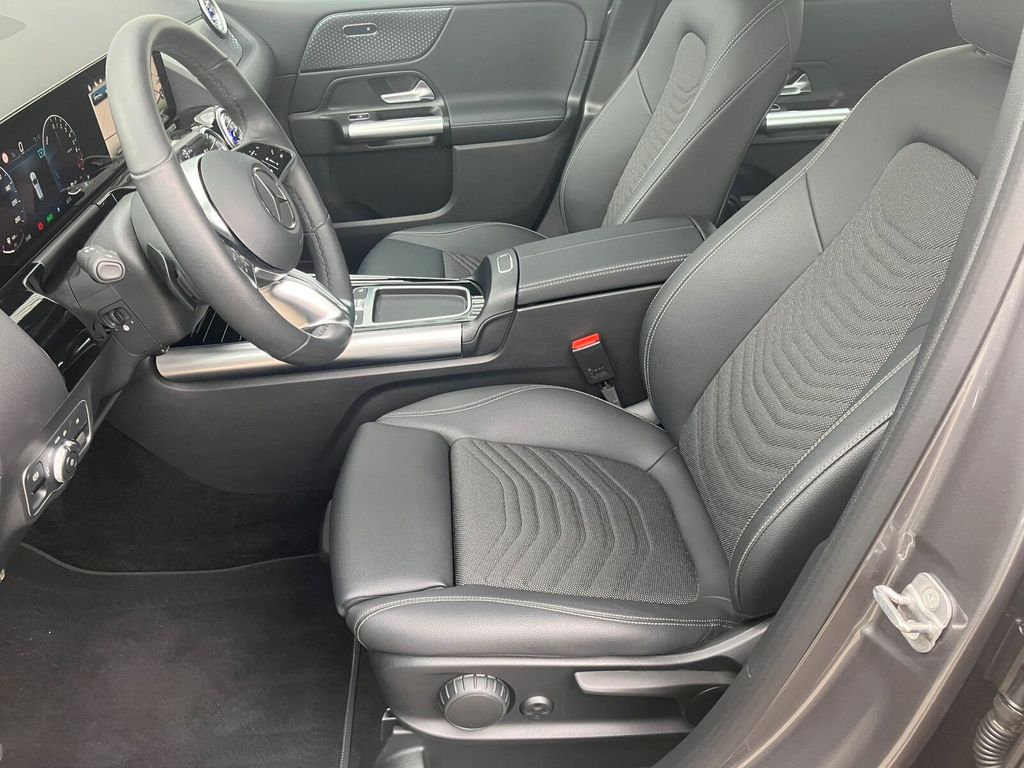 Mercedes-Benz B 250 2024