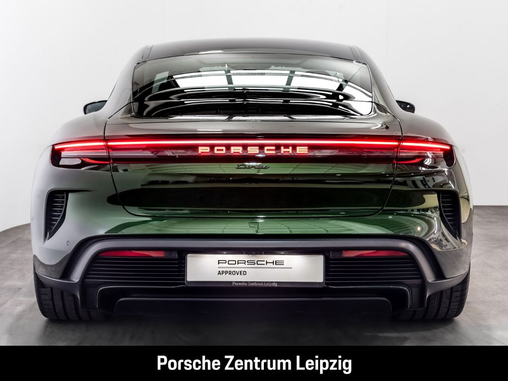Porsche Taycan 2024