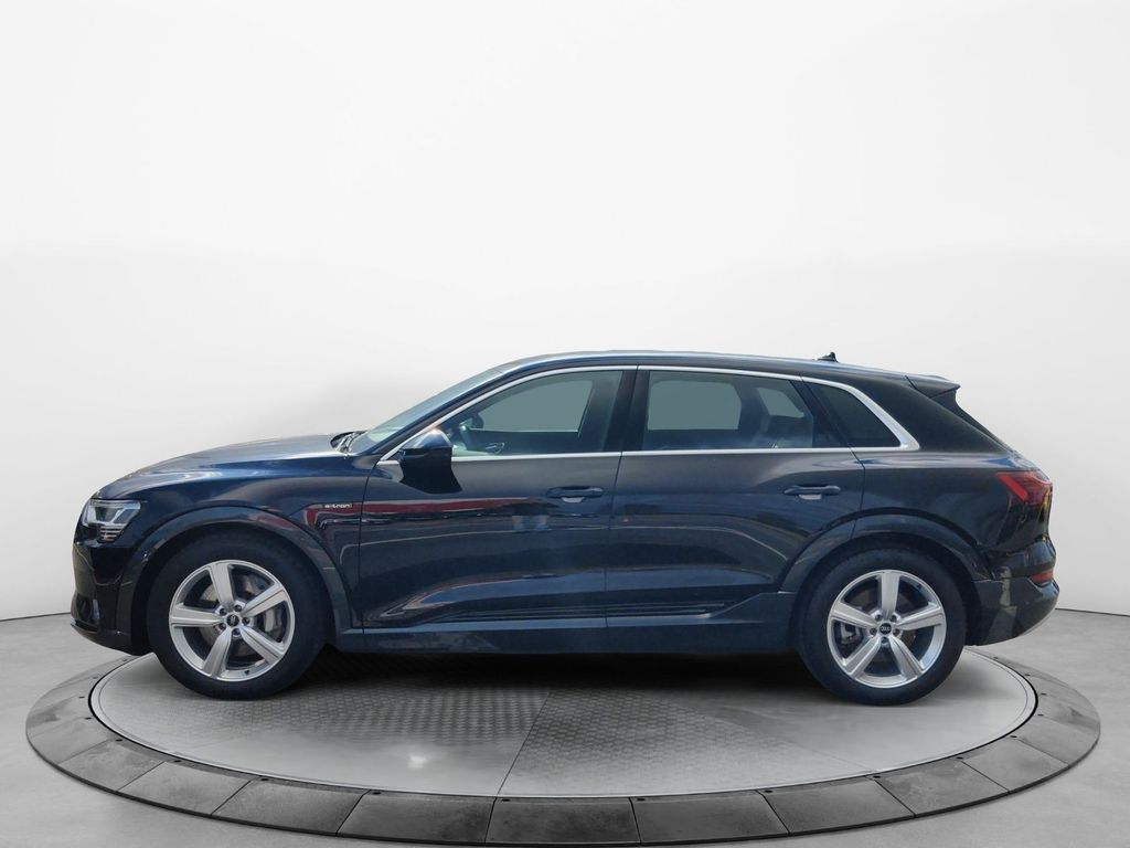 Audi e-tron 2023