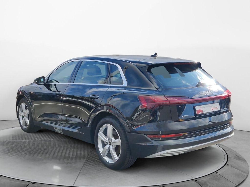 Audi e-tron 2023