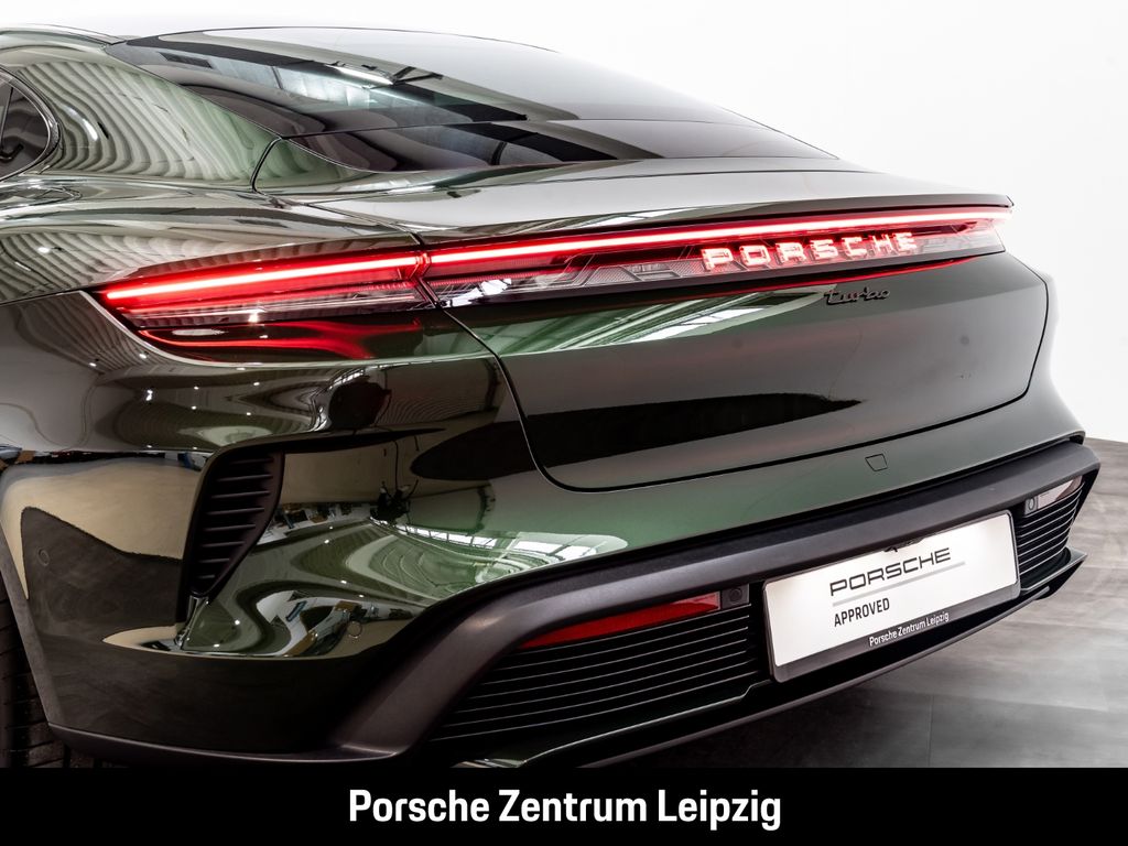 Porsche Taycan 2024