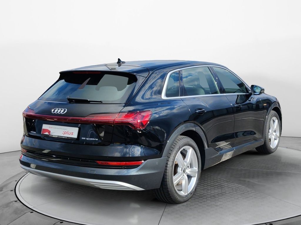 Audi e-tron 2023