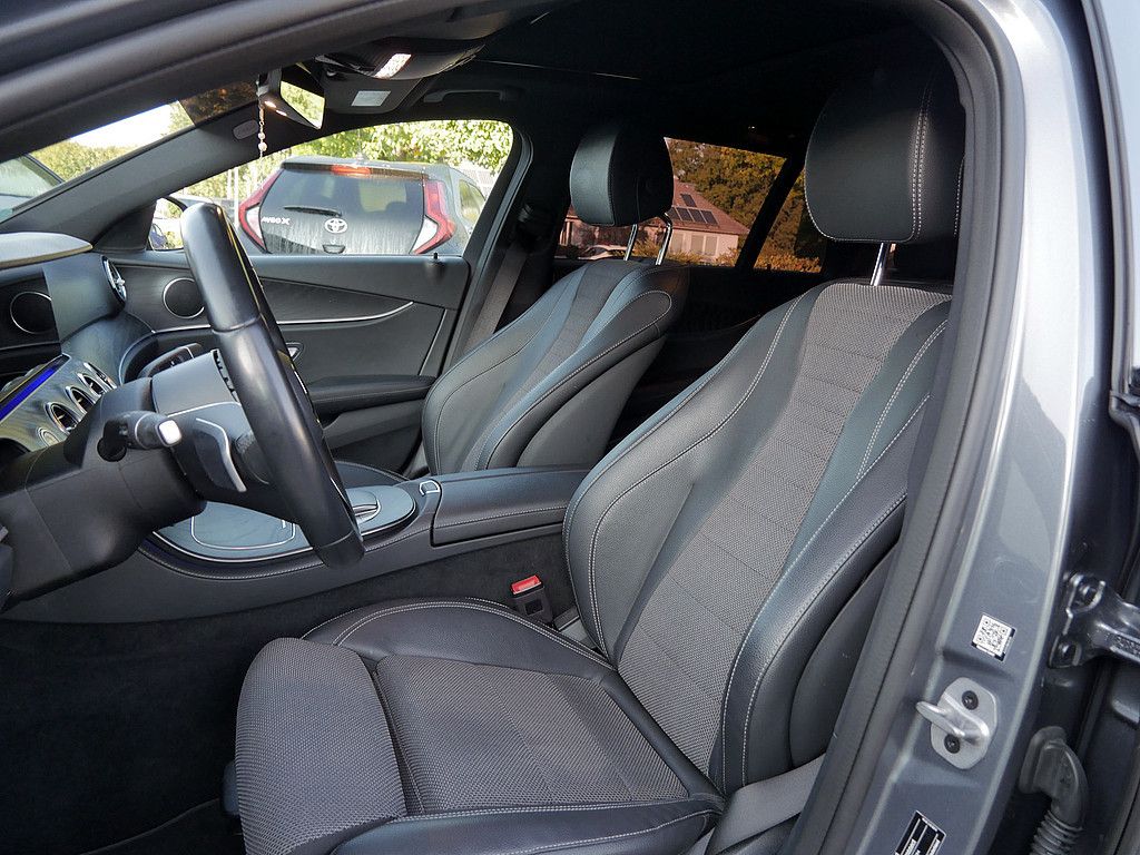Mercedes-Benz E 300 2022
