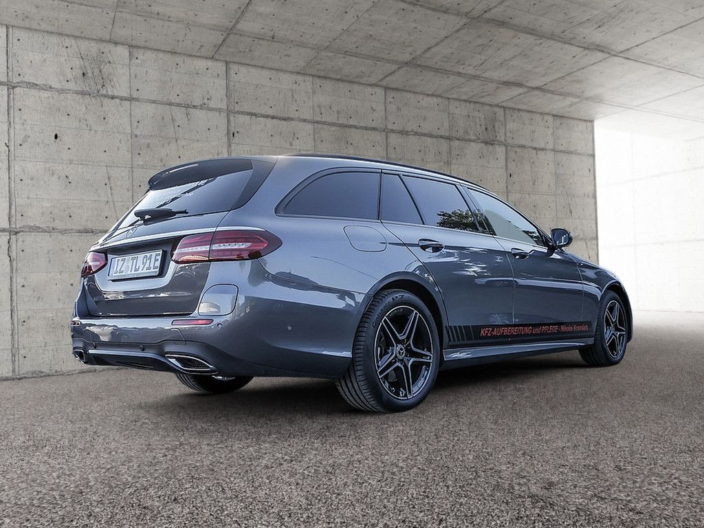 Mercedes-Benz E 300 2022