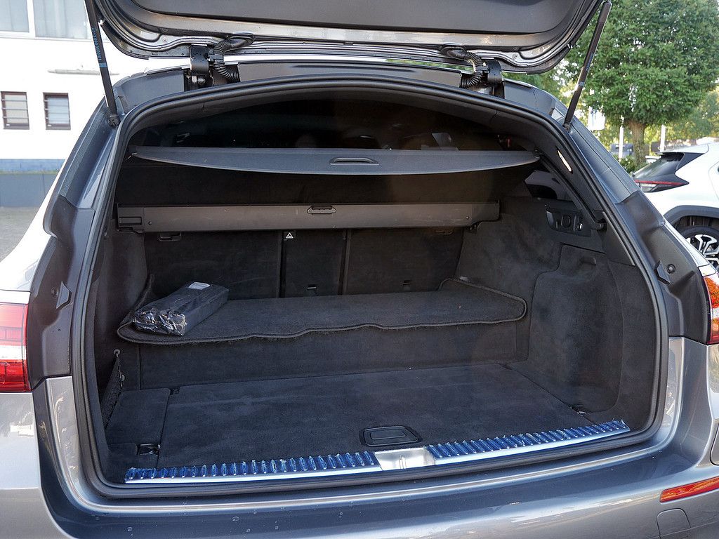 Mercedes-Benz E 300 2022