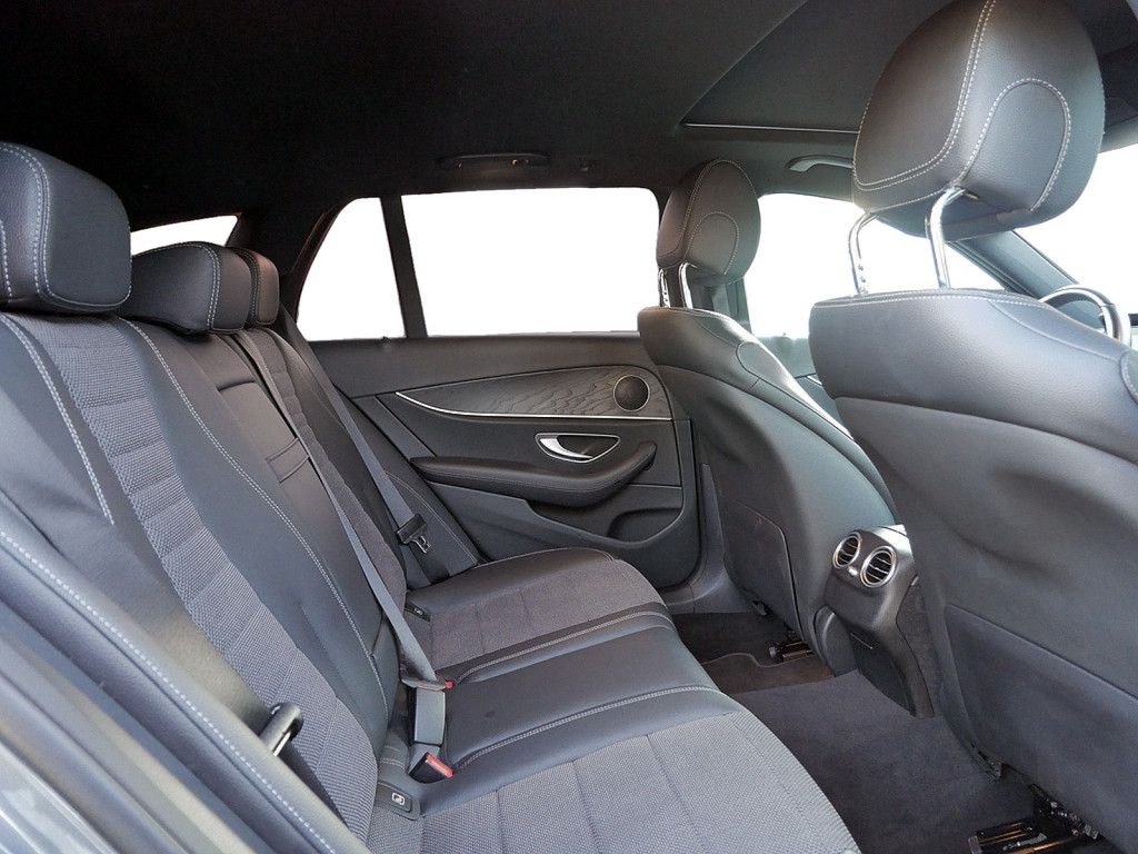 Mercedes-Benz E 300 2022