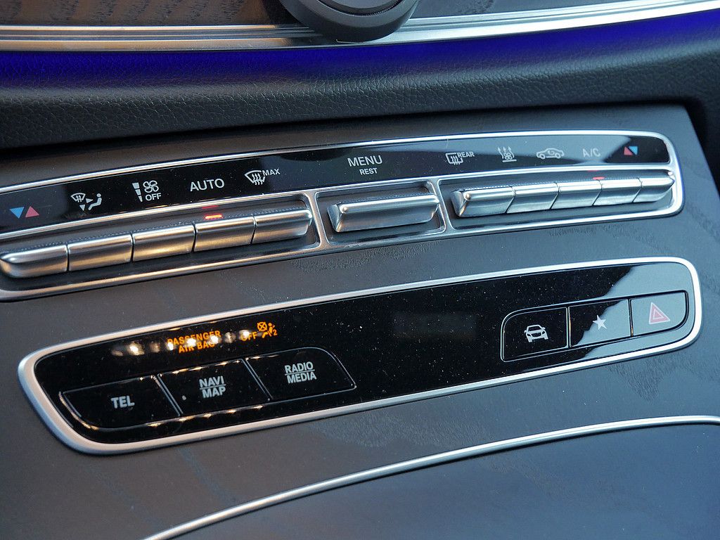 Mercedes-Benz E 300 2022