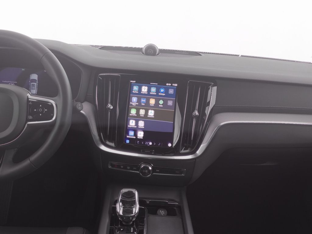 Volvo V60 Cross Country 2023