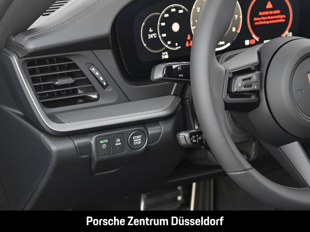 Porsche 992 2025