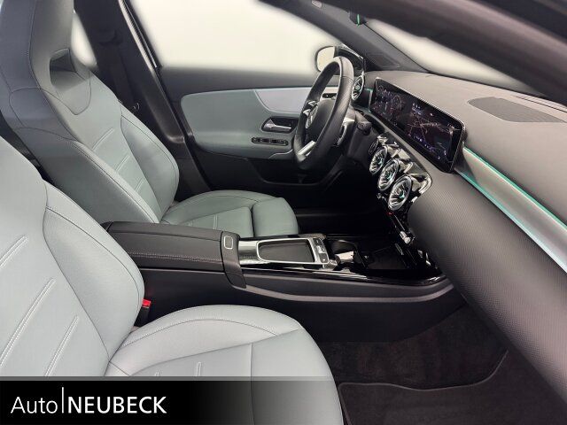Mercedes-Benz A 220 2024