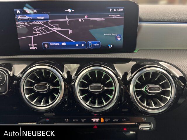 Mercedes-Benz A 220 2024