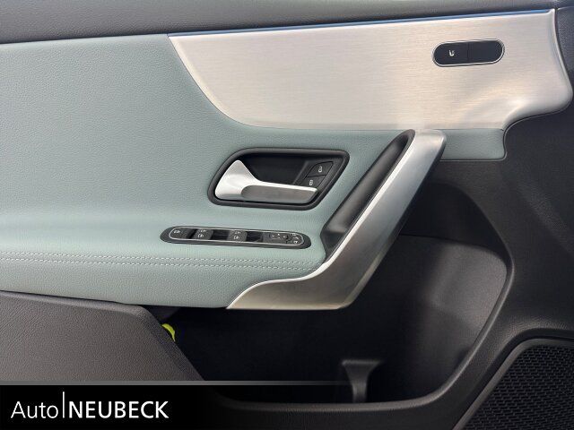 Mercedes-Benz A 220 2024
