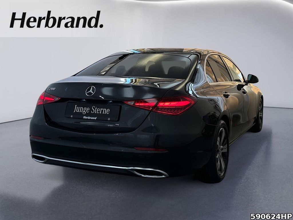 Mercedes-Benz C 200 2025