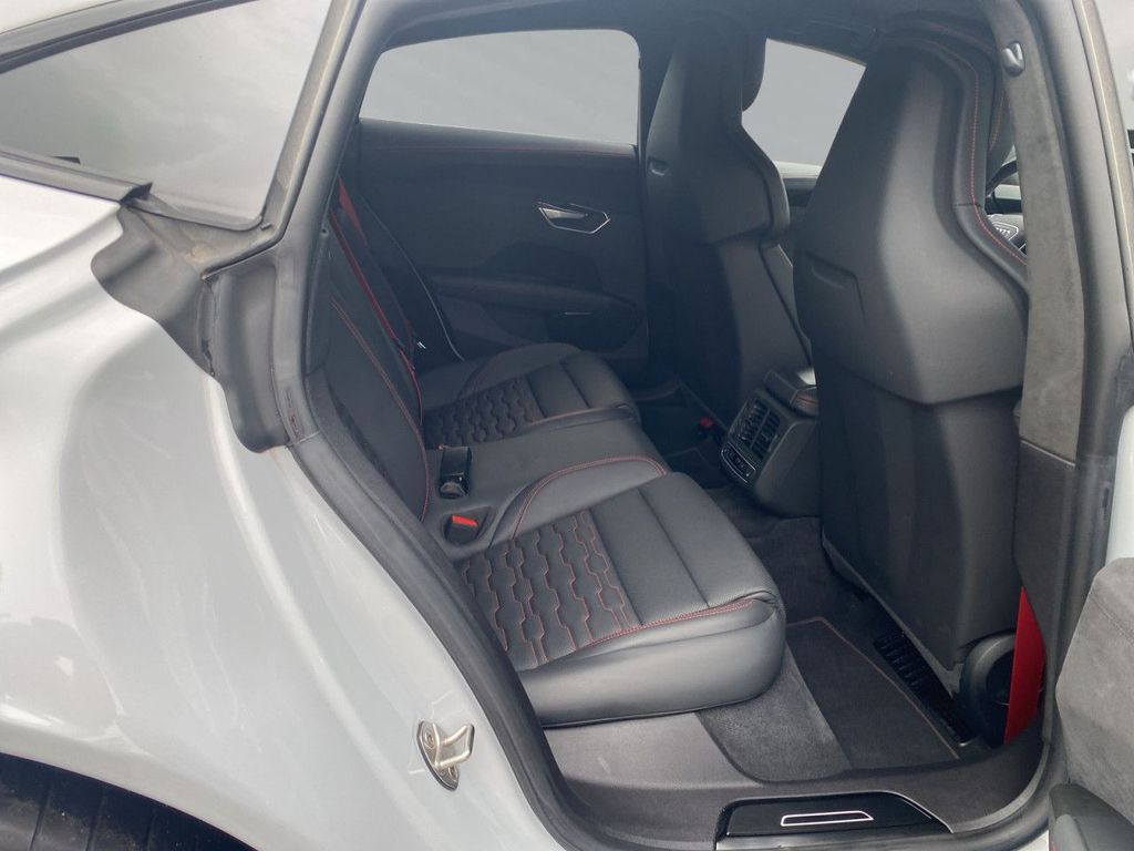 Audi RS e-tron GT 2022