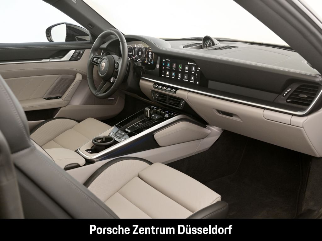 Porsche 992 2025