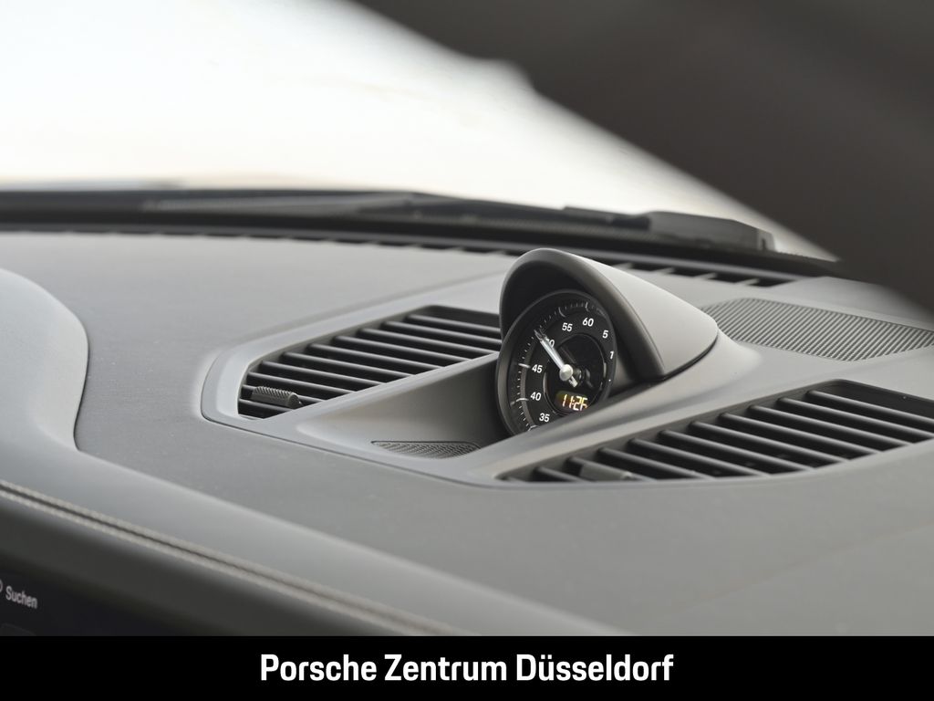 Porsche 992 2025