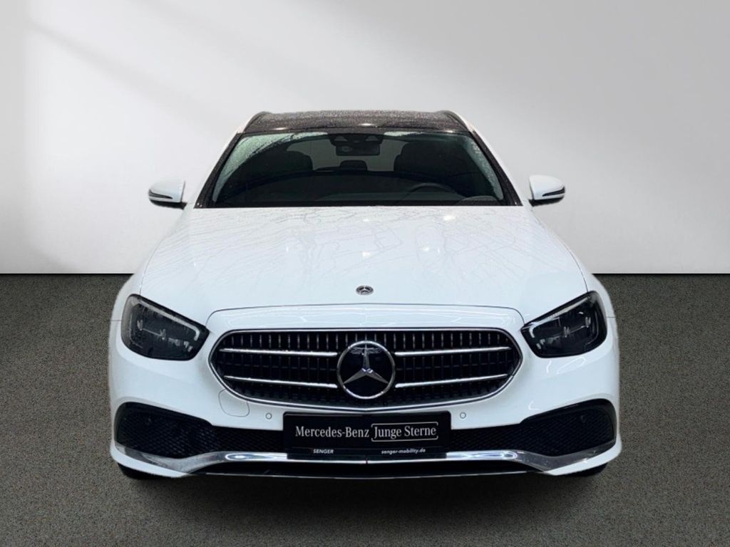 Mercedes-Benz E 300 2022