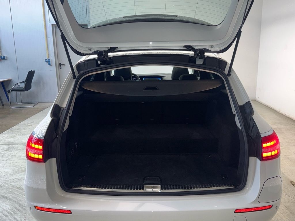 Mercedes-Benz E 300 2022