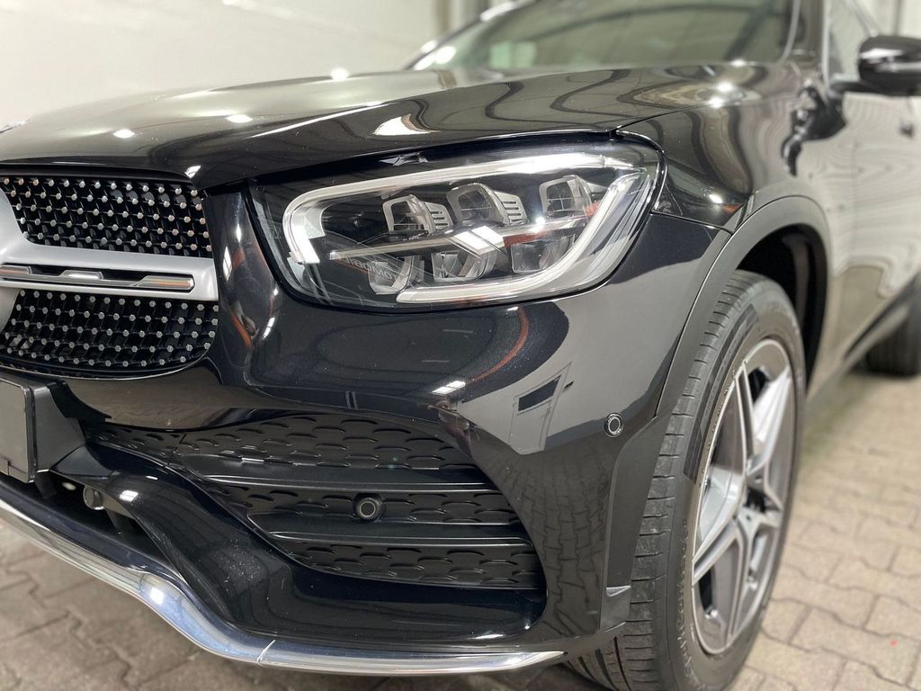 Mercedes-Benz GLC 300 2021