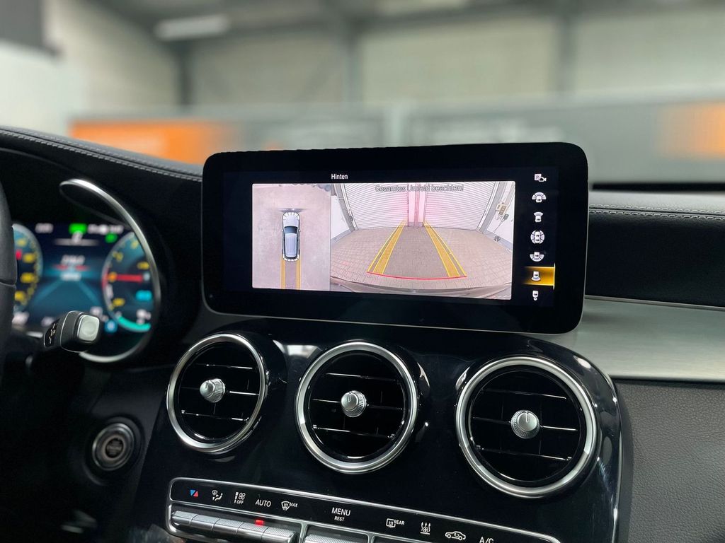 Mercedes-Benz GLC 300 2021