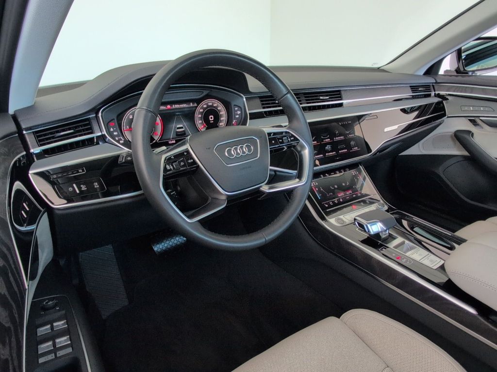 Audi A8 2023