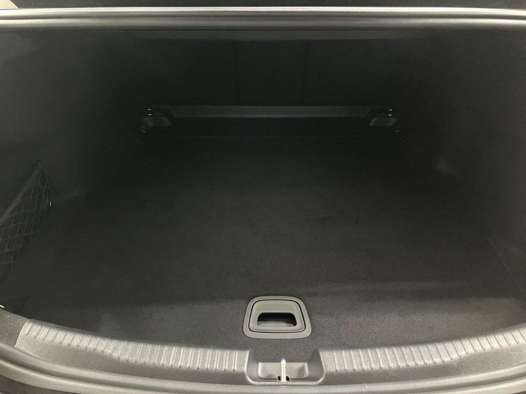 Mercedes-Benz C 200 2024